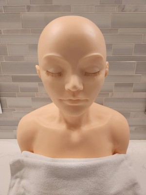Pivot Point Head Shoulders Torso Massage Mannequin Cosmetology Salon School 2521
