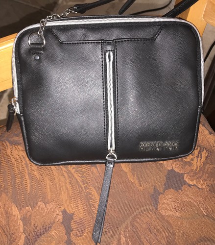 RARE BRAND NEW KENNETH COLE REACTION BLACK CROSSBODY MESSENGER BAG PURSE ZIPPER - Picture 3 of 12
