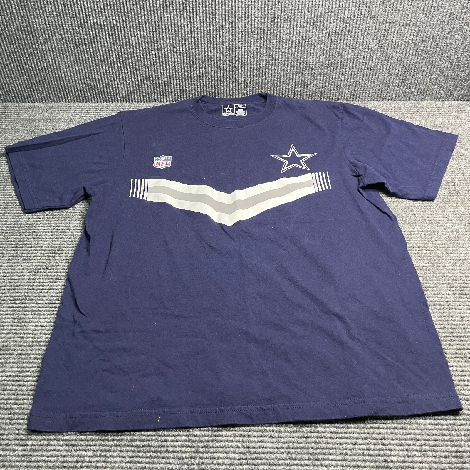 Dallas Cowboys T-Shirt Size  XL NFL Logo Blue Short Sleeve