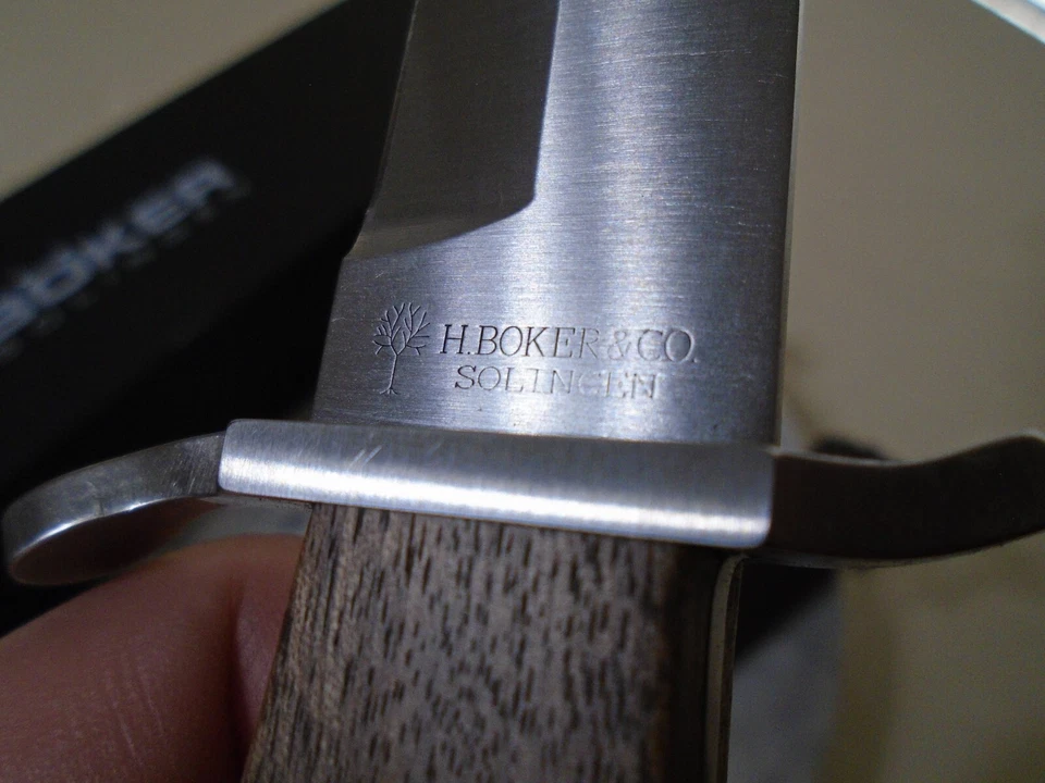 Cuchillo de trinchera Boker Solingen 1915 daga espiga completa acero al carbono 121918 madera nuevo Foto 4 de 4