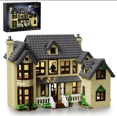 House Building Blocks Set with LED Light,Christmas Decoration Gift (1275Pcs)