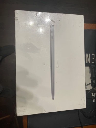Apple MacBook Air 13 in 2020 Space Gray/Apple M1 3.2 GHz, 256 GB 8 GB 7-Core