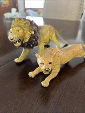 2 Piece Lion And Lioness Toy Set