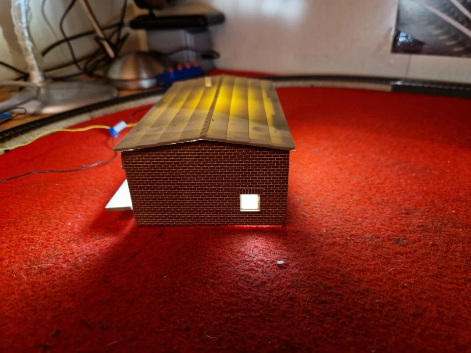 Arredi Per Plastico Ferroviario H0 Magazzino Scalo Merci Con Luce Rif Cl S - Immagine 2 di 4