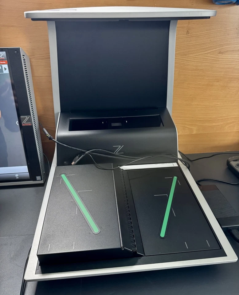 A3+ Buchscanner mit Komfort-Buchwippe & Panel-PC V4 Zeta Comfort Zeutschel