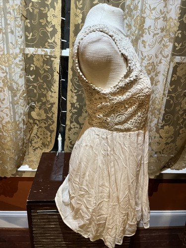 NWT Alya Francesca's Beige Lace and Gauze Lurex Dress Sz L Lined Party Cocktail - Picture 7 of 15