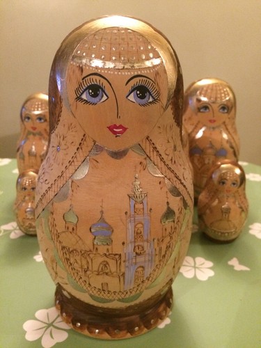 Ensemble de poupées Matryoshka 10 pièces, peinture pastels et Feuilles d'or - Imagen 4 de 12