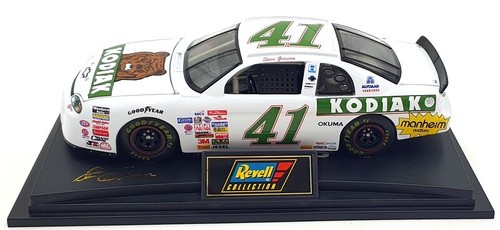 Revell 1/24 Scale 3875 - 1997 Chevrolet Monte Carlo #41 Grissom - Picture 4 of 6
