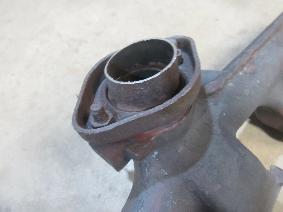 Camión Jeep J 10 1982 motor de seis cilindros colector de escape hierro fundido Foto 4 de 4