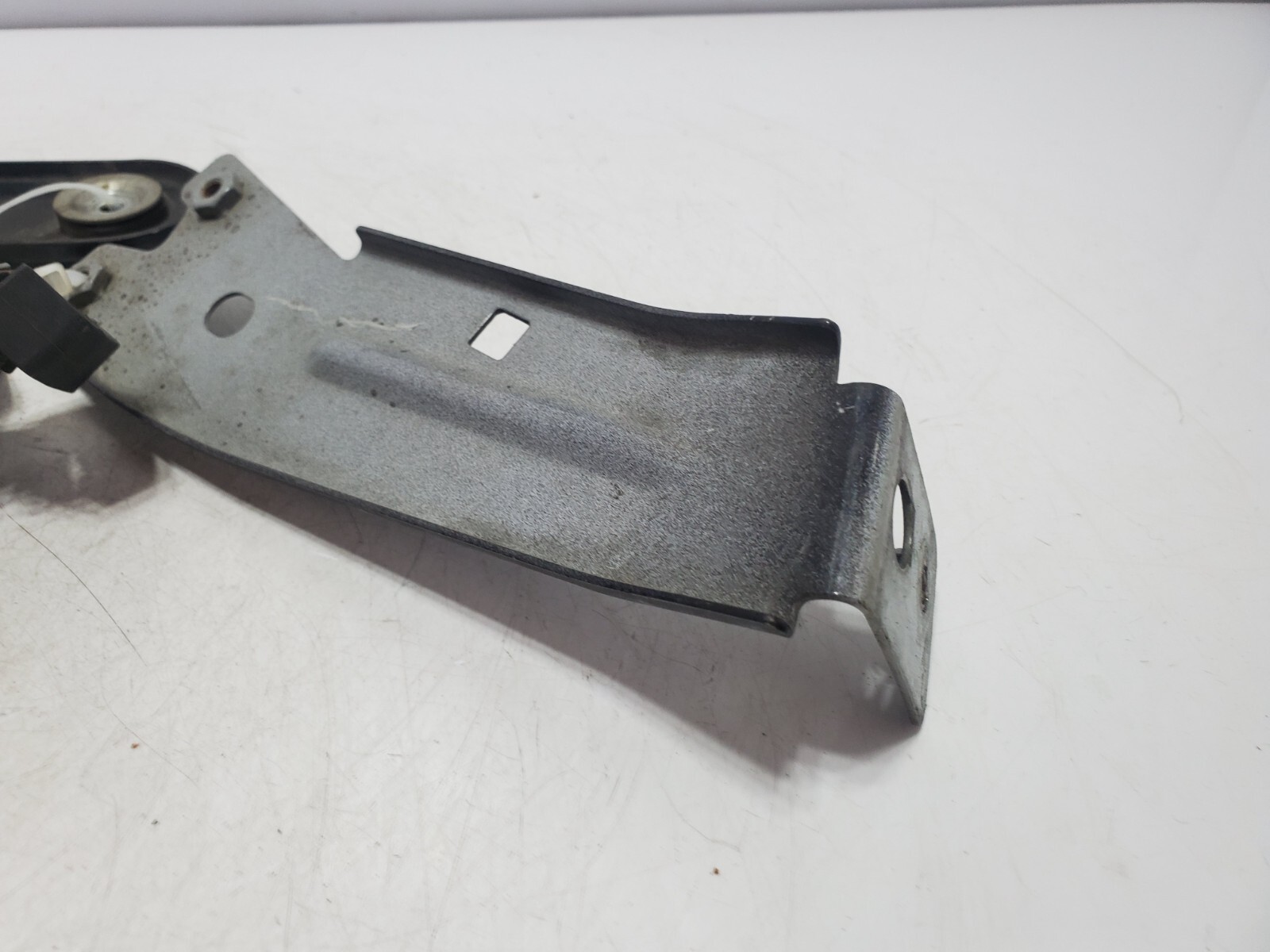 ✅ 14-19 OEM Maserati Ghibli M157 3.0L Front Left Intercooler Bracket Holder