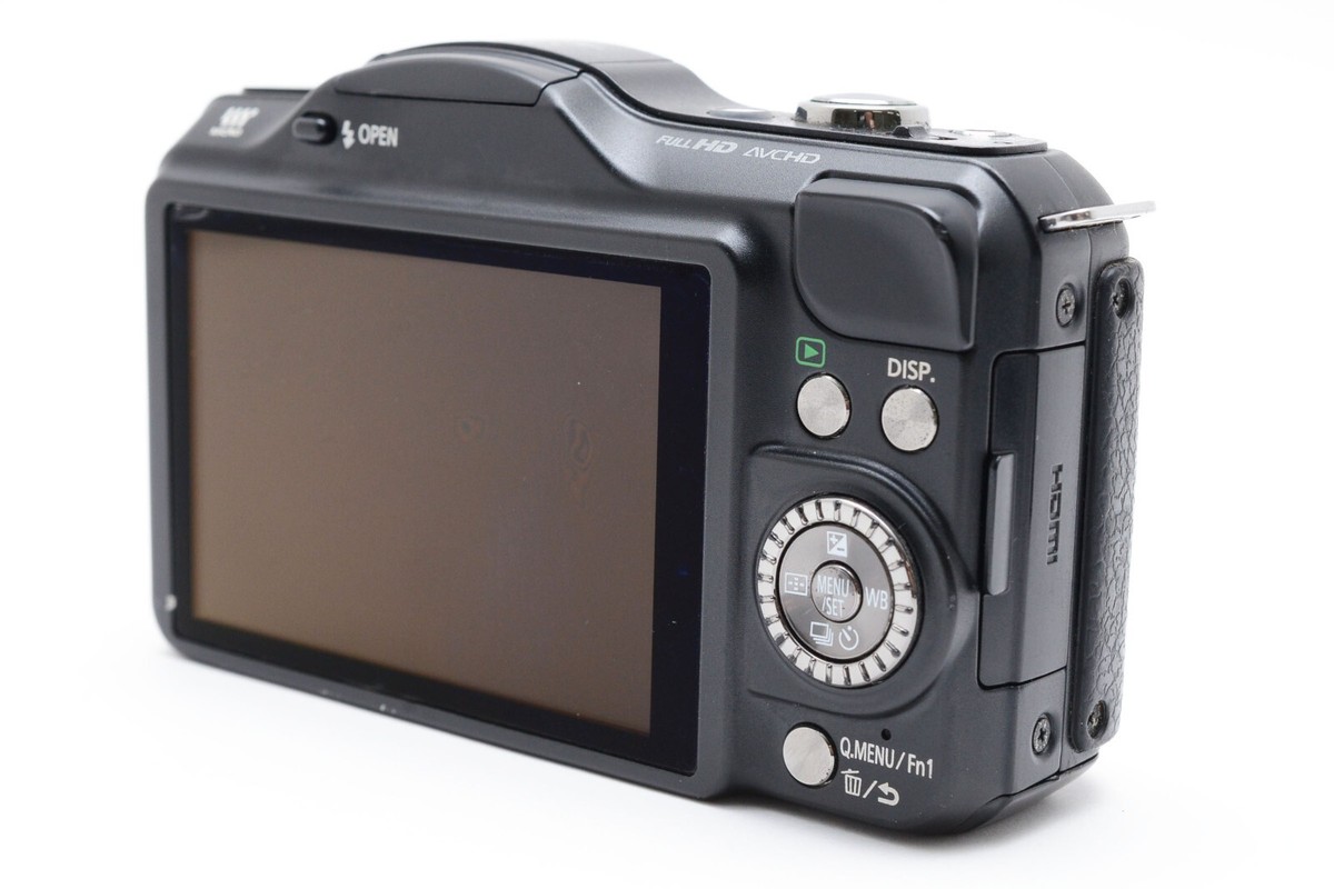 Panasonic LUMIX DMC-GF5 12.1MP Digital Camera - Black (Body