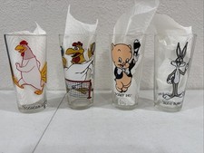 Lot of 4 Vintage 73-76 Pepsi Looney Tunes  Collector Series Glasses Warner Bros