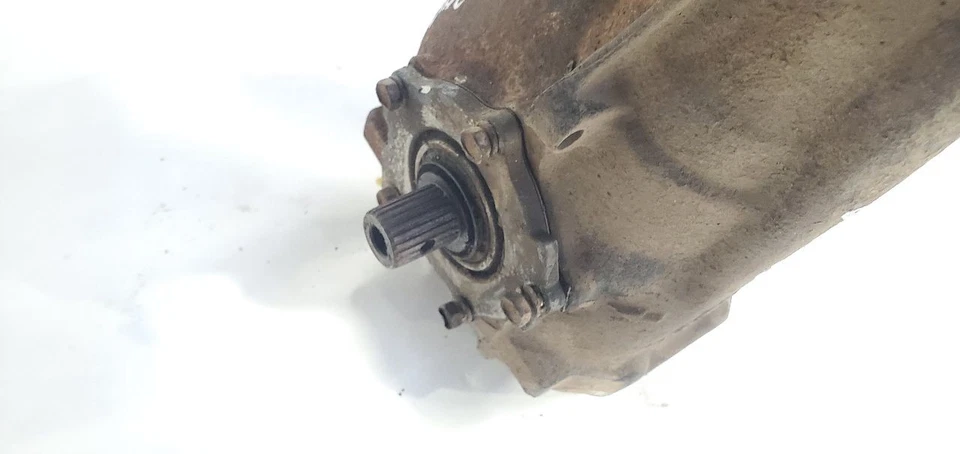 Conjunto de portador diferencial usado se adapta a: 1985 Subaru Brat trasero 4 puertas SDN 3,90 rat Foto 2 de 4