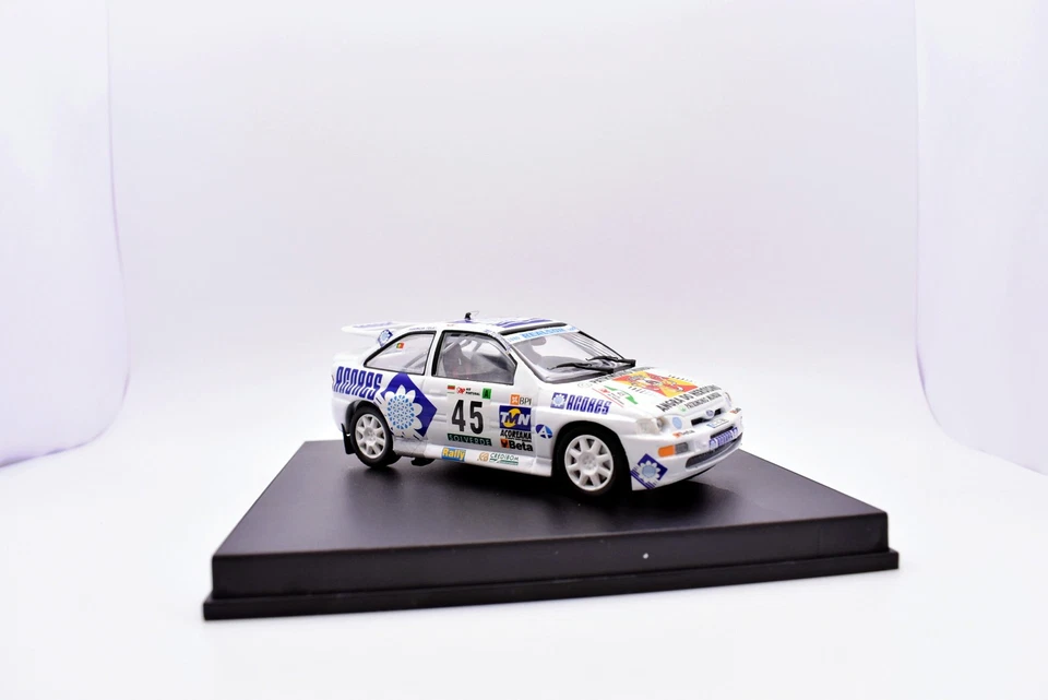 modellino auto rally scala 1:43 ford escort cosworth modellismo statico RARE - Immagine 3 di 4