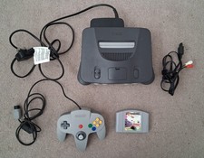 N64 CONSOLE AND GAME BUNDLE FULL SET UP