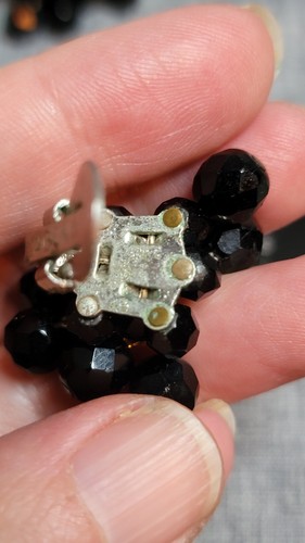 Spilla nera firmata Laguna con strass neri non firmata - Foto 14 di 16