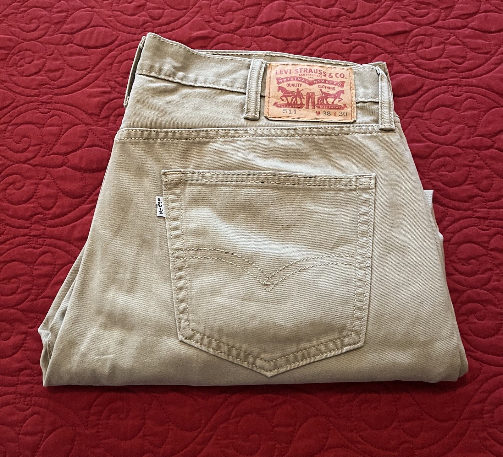 LEVIS 511 MEN'S JEANS SIZE 38X26 (ALTERED )COLOR KHAKI