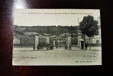 Old postcard 27 EVREUX - Entrance to the Tilly district (7th Hunter Regiment)