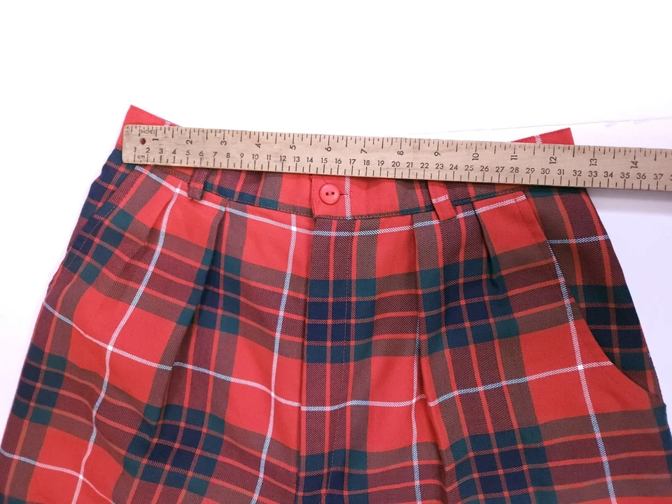 Shorts tartan vermelho xadrez cintura alta vintage Geoffrey Beene XS - Imagem 4 de 4
