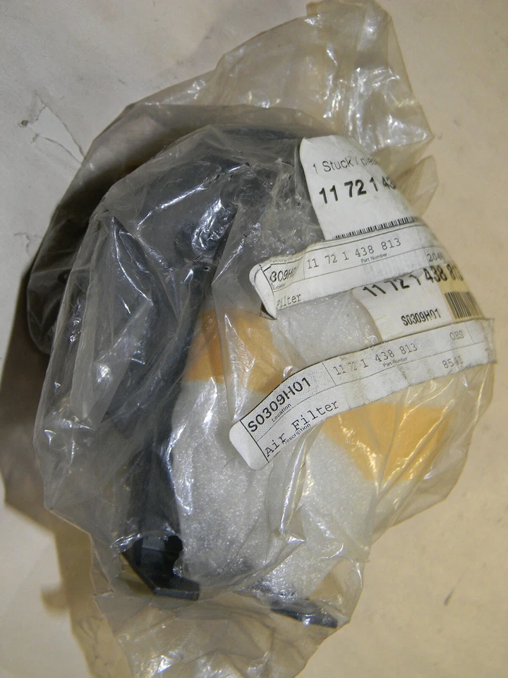 **Filtro de aire secundario BMW E46 325Ci 325i 325xi 330Ci 330i Foto 2 de 3