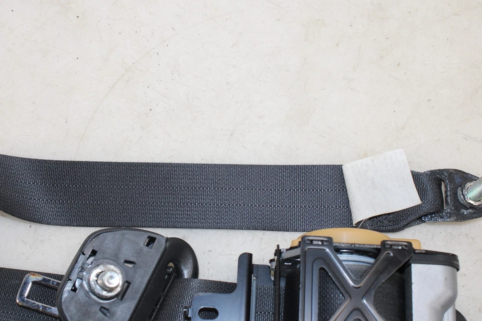 Левый ремень безопасности для кабриолета Nissan 370z 2010-2020 годов выпуска от оригинального производителя HM120 - Изображение 2 из 4