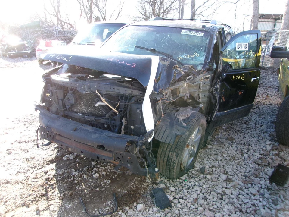 Regulador de ventana de puerta trasera izquierda usado se adapta a: Nissan Armada 2012 doble cabina eléctrico Foto 2 de 4