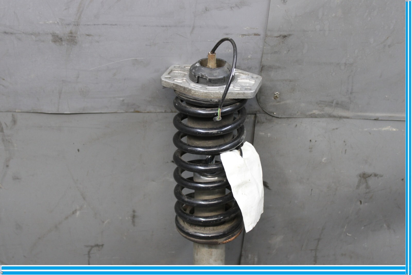 2013 Maserati Quattroporte Rear Shock Absorber Spring Coil Strut Oem