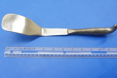 Sklar Retractor 12