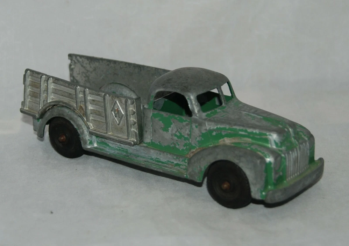 Vintage 1950s Hubley Kiddie Toy #460 Green Die Cast Stake Body Farm Truck