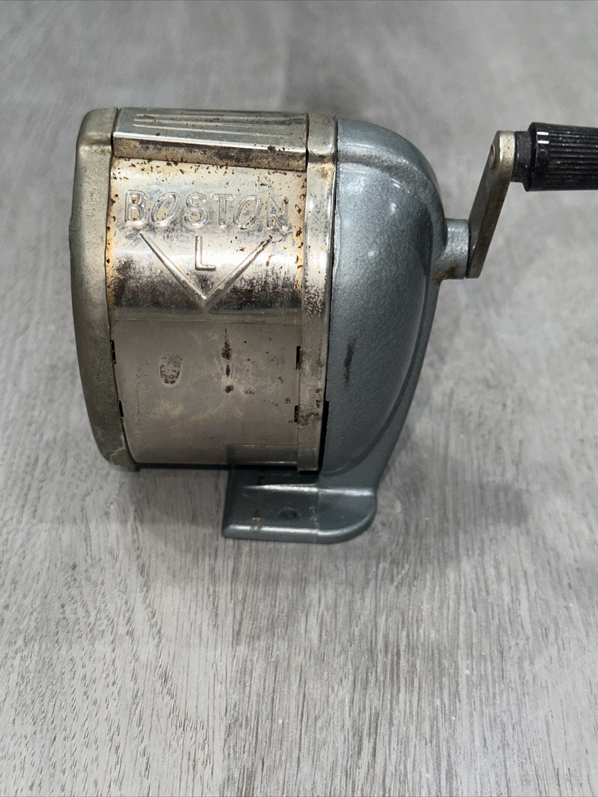 VINTAGE METAL BOSTON L PENCIL SHARPENER SHARPENS eBay