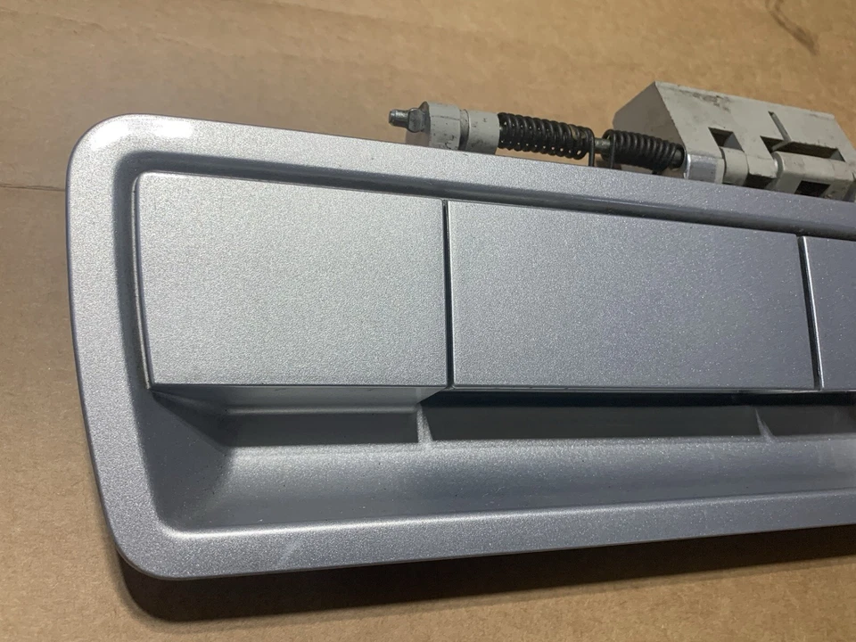 06-12 Nissan Armada Portón Trasero Puerta Levadiza Maletero Exterior Puerta Manija K12 Foto 2 de 4