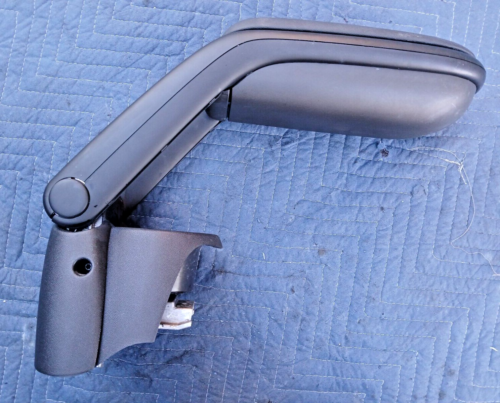 Mini Cooper Clubman R56 OEM Center Armrest Console Cupholder Black 2011-2015 - Picture 2 of 11