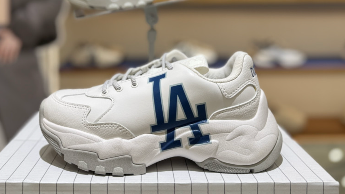 MLB Korea Big Ball Chunky A LA Dodgers sneakers white 3ASHC104N