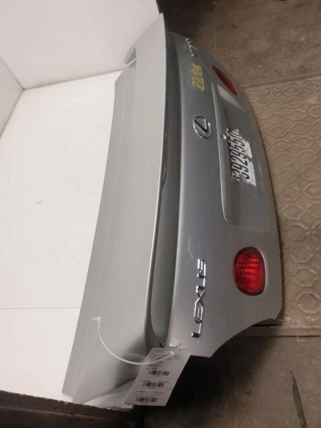 98 99 00 LEXUS GS300 TRUNK LID WITH SPOILER SLV-199 - Изображение 4 из 4