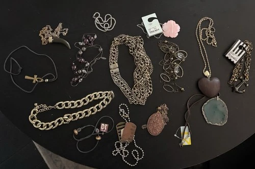 Vintage Jewelry Lot - 14 Necklaces / Chokers  - Costume Jewelry NO RESERVE