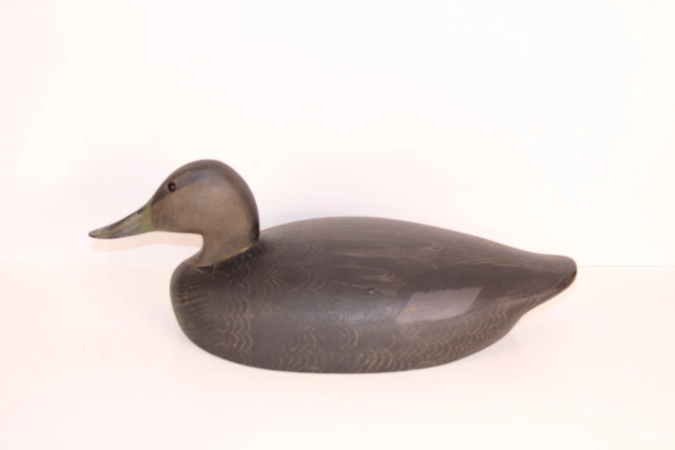 Isca vintage Ken Harris Woodville NY esculpida em madeira pato preto drake pintada à mão - Imagem 2 de 4