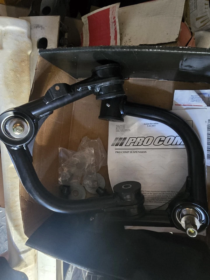 2010-2024 TOYOTA 4RUNNER PROCOMP ВЕРХНИЕ РЫЧАГИ УПРАВЛЕНИЯ СЛЕВА И СПРАВА - Изображение 3 из 4