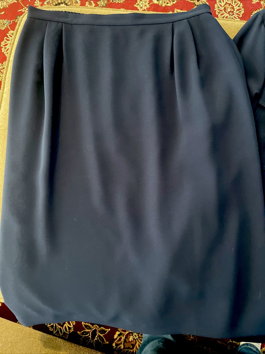 Maggy London Navy Blue Polyester 2pc Suit Blouse with Skirt Maggy London Navy Blue Polyester 2pc Suit Blouse with Skirt