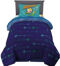 DC Comics "Young Aquaman" Kids Reversible Twin Bed Set - AB07PSDGXN82