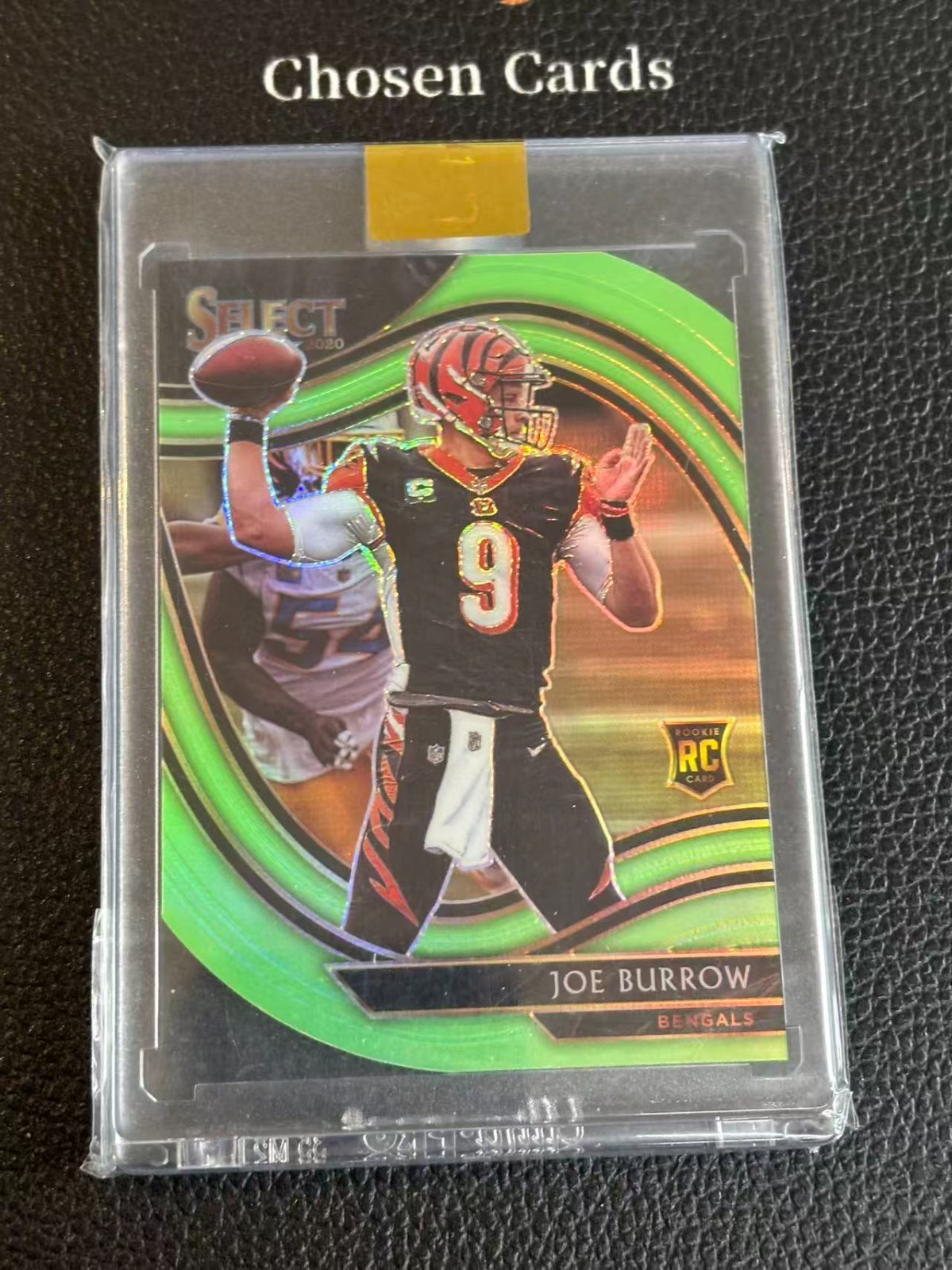 2020 Panini Select RC Field Level Joe Burrow #346 Neon Green Prizm Die-Cut CHL