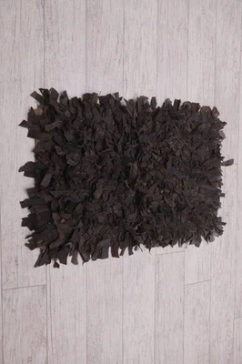 Tapis D’Accent En Cuir Marron Foncé Chindi Shag, 0,5x2 FT, Rectangle - Photo 1/4