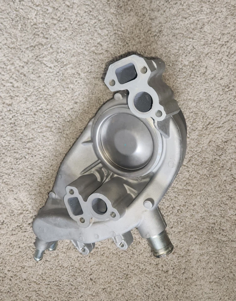 发动机水泵 GMB 130-9670 — 第 2/4 张图片