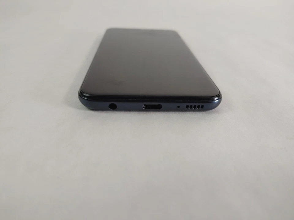 Samsung Galaxy A10e SM-A102U 32 GB Android 9 Boost Mobile Only ( Wi-Fi + 4G ) - Image 3 of 4