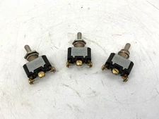Lot of 3 Cuter-Hammer E10T115FS Ser E10 Toggle Switch 1-Pole 1/2HP 10A 250VAC