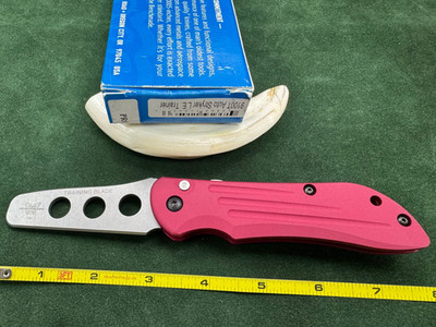 BENCHMADE 9100T STRYKER L.E TRAINER, NEW IN BOX