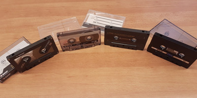 4 Audiocasetten 2 x Fuji / 1 x TDK SA-X 90 / 1 x BASF Chrome Extra II 100
