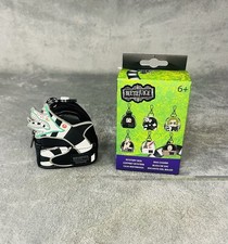 NUEVO Loungefly Beetlejuice Caja Misteriosa Bolso Dije - Gusano de Arena