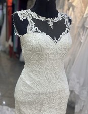 Ivory Mermaid Wedding Dress – Lace & Tulle – Sweetheart Sleeveless – Train