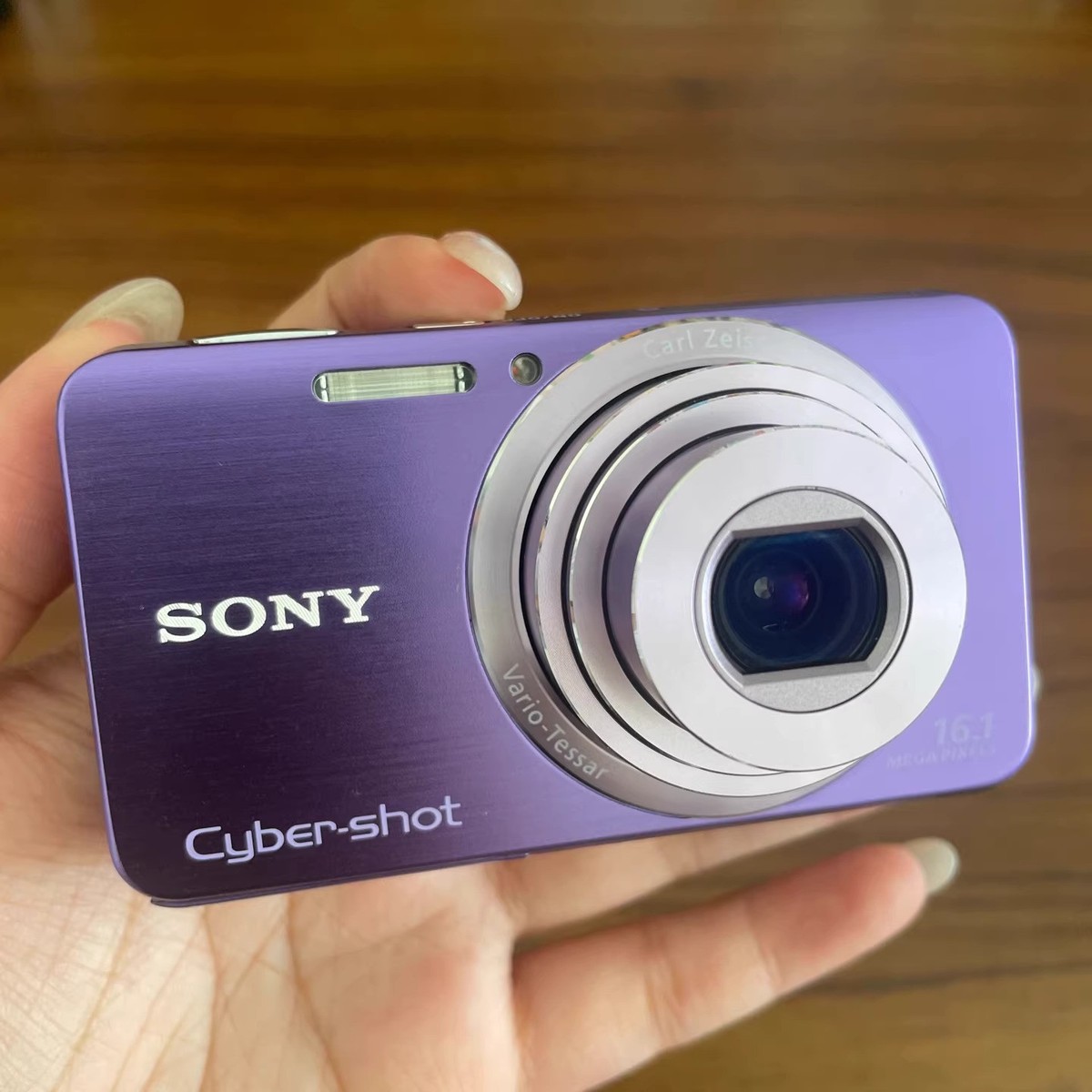 SONY Cyber shot DSC-W630 Digital Camera 16.1 MP 5x Optical Zoom