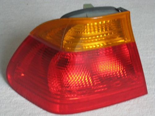 BMW E46 Rückleuchte links 8364921 Heckleuchte Rücklicht